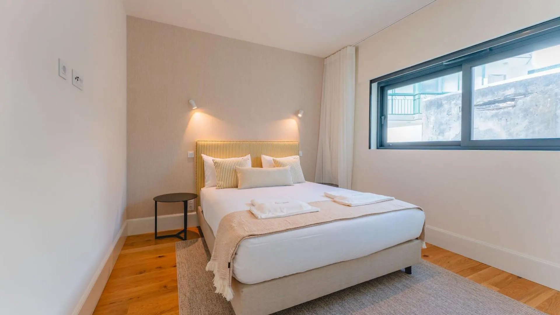 Flh Funchal A Quinta Do Conde Yellow Balcony Flats Apartment