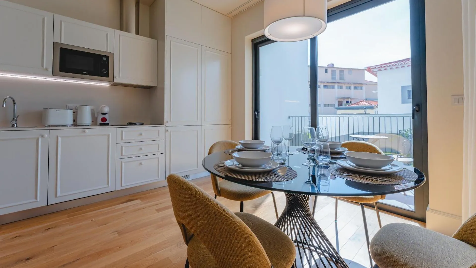 Flh Funchal A Quinta Do Conde Yellow Balcony Flats Apartment