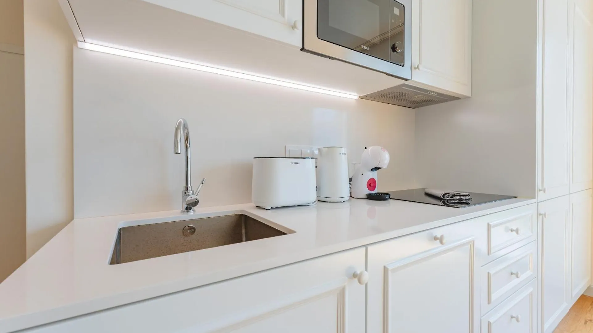 Flh Funchal A Quinta Do Conde Yellow Balcony Flats Apartment Portugal